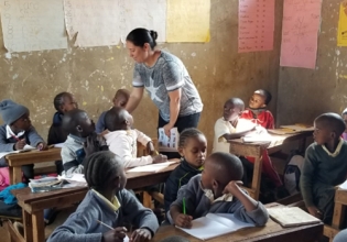 Teaching English in Kenya- Over 20,000 Happy Volunteers since 2003