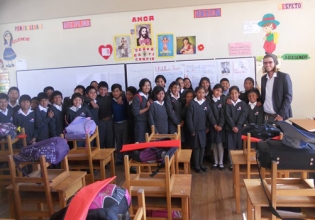 Volunteer Teaching English In Costa Rica-Over 22,000 Happy Volunteers since 2006