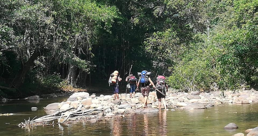 Kids Explorers (Scouts) in the Peruvian Amazon