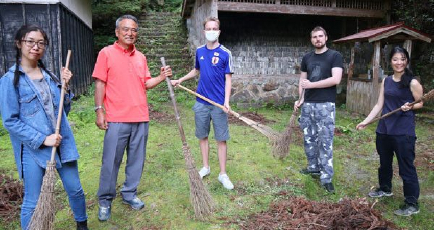 Mother Nature environmental protection camp and temple stay in Sado Island, Japan