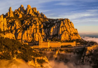 PRIVATE TOUR TO MONTSERRAT FROM BARCELONA