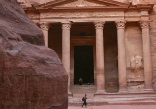 Petra Mount Nebo Al Karak Castle Wadi Rum Red and Dead Seas