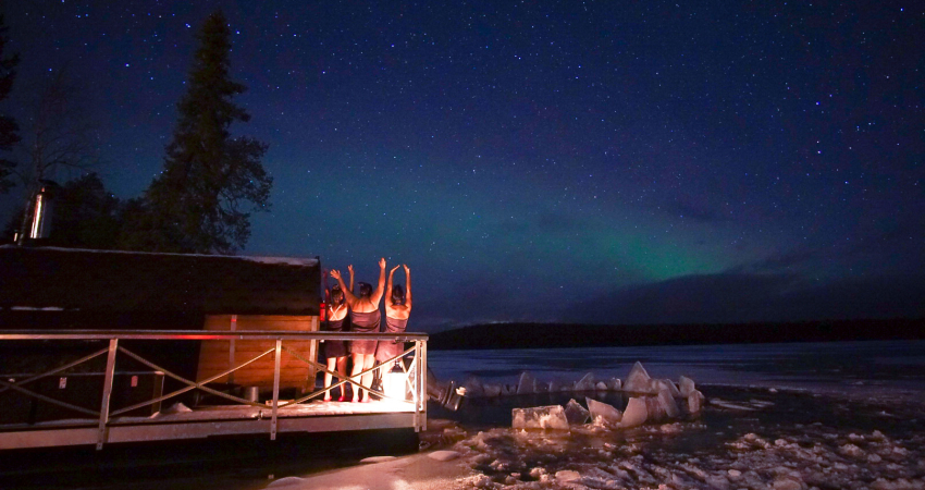 Lakeside Private Traditional Sauna with Aurora Borealis