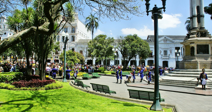 Volunteer in Ecuador with Minorities with Fundación VASE