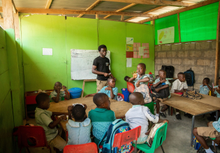 Teaching and Education Volunteer